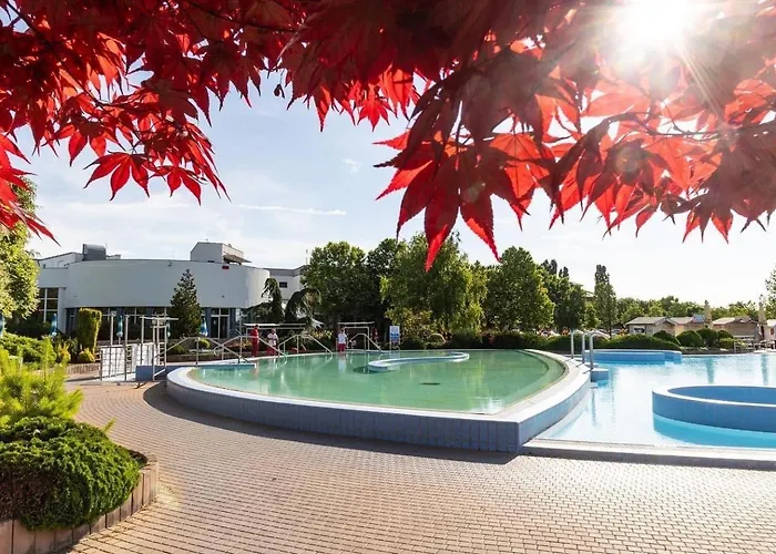 Dom Pri Kupalisku Thermalpark Na Malotejedskej